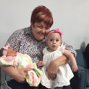 Meet your Posher, Elaine